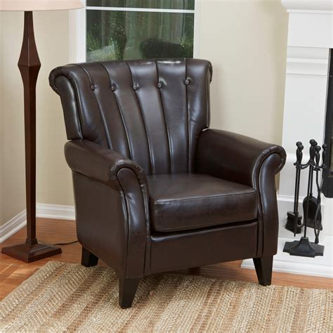 Small leather und ähnliche produkte aktuell günstig im preisvergleich. Clifford Channel Tufted Leather Club Chair - Brown ...