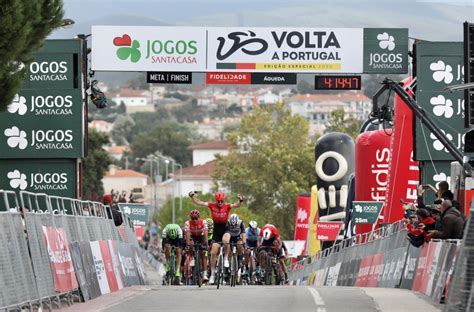 A 82ª edição da volta a portugal, também conhecida no meio do ciclismo como a 'grandíssima', começa esta. Volta a Portugal: Chegada ao sprint a Águeda não tira ...