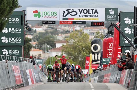 21,525 likes · 9 talking about this. Volta a Portugal: Chegada ao sprint a Águeda não tira ...