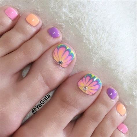 But styles' fine line nails from his newest video have caused the biggest stir—in the best way possible. 46 Cute Toe Nail Art Designs - Adorable Toenail Designs ...