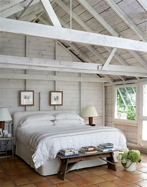 Instead of yesterday's emphasis on flags, uncle sam, and an overwhelming palette, today's look uses red, white and blue as cheery accents against a neutral backdrop. Marili Forastieri | White rustic bedroom, Rustic bedroom ...