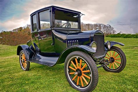 Henry Ford Model T Photograph By Dusty Phillips