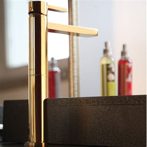 Maia modern single control kitchen faucet. AQUA POLISHED GOLD MODERN BATHROOM FAUCET