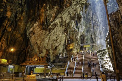 Kuala lumpur to batu pahat bus guide bus from kl to batu pahat is the most convenient transportation option because there is no flight and train service to connect the two cities. Batu Caves - Temple in Kuala Lumpur - Thousand Wonders