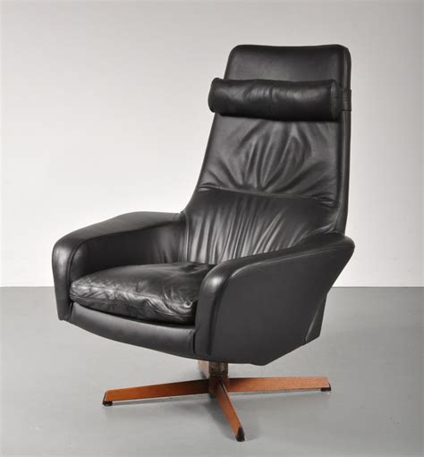Maybe you would like to learn more about one of these? Lounge chair by Ib Kofod Larsen for Bovenkamp, 1960s | #75108