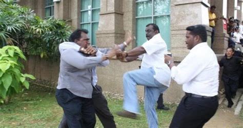 Di bawah konvensyen geneva, international committee of the red cross (icrc). Buka Minda: Gangsterisme dan keganasan dalam masyarakat ...
