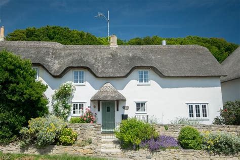 3 Bedroom Self Catering Cottage In Lulworth Cove Sleeping 5 Pets