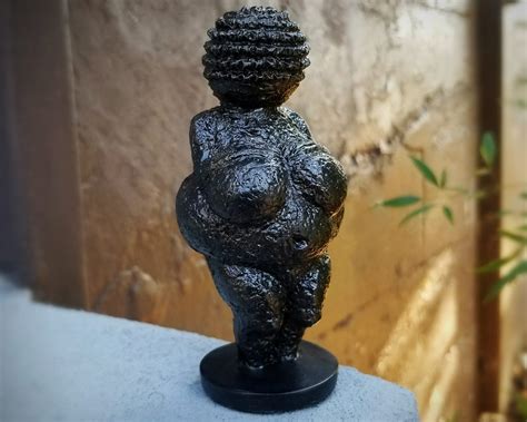 Venus Of Willendorf Fertility Goddess Statue Occult Decor Oddities