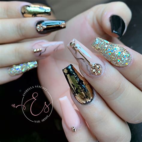 Pin De Araceli Robles En Nail Art Uñas Elegantes Y Sencillas