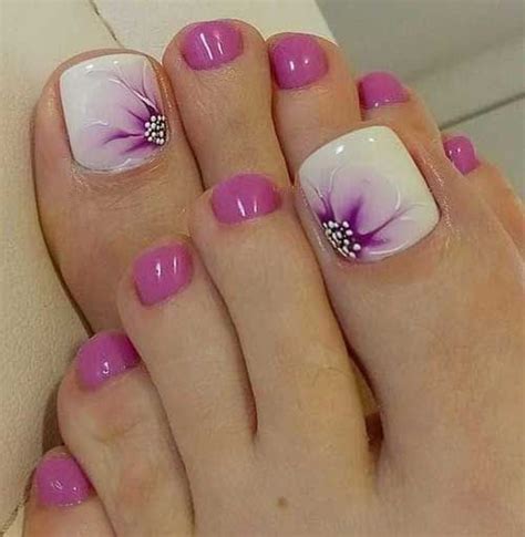 50 cute toenails art for the summer page 36 of 50 lovein home