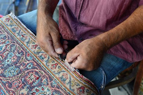Passend zu diesem teppich gibt es filzkörbe und filzkissen. Teppich reparieren » Welche Möglichkeiten gibt es?