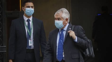 El ministerio de salud anunció que este lunes no habrá cambios en cuarentenas para las comunas de la región metropolitana, pese a las expectativas que había sobre posibles modificaciones en el. Cuarentena total en región Metropolitana: Minsal descarta ...