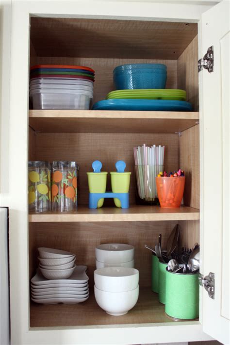 So if you are struggling to get your cabinets organized you are not alone. Inspiring Kitchen Cabinet Organization Ideas | Designer ...