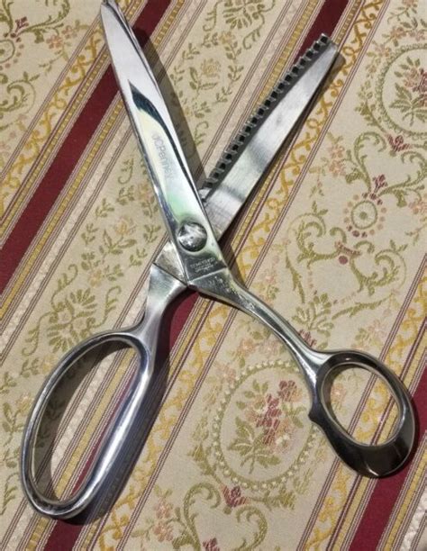 Vintage Jc Penney Pinking Shears Made In Italy 9 Long 4 Cutting