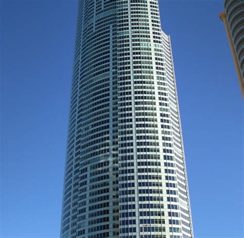 Architekt und bauherr tom kaden hat schon viele holzhäuser geplant. Wolkenkratzer: Die 10 höchsten Wohngebäude der Welt ...