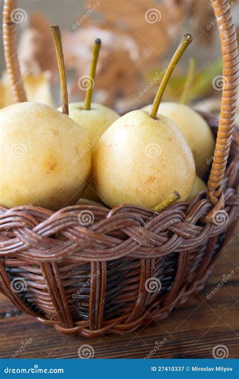 Pears In A Basket Stock Image Image Of Fresh Snack 27410337