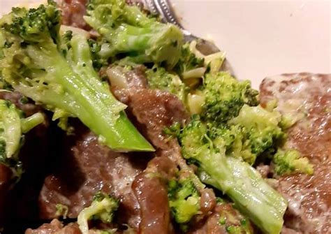 Recipe Perfect Steak And Broccoli In Garlic Cream Sauce