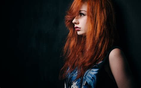 2560x1600 Red Hair Eyes Dreamy Wallpaper Coolwallpapersme