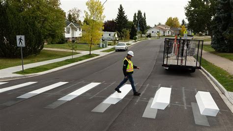 Beaumont Installs 3d Innovative Crosswalk To Enhance Safety Youtube