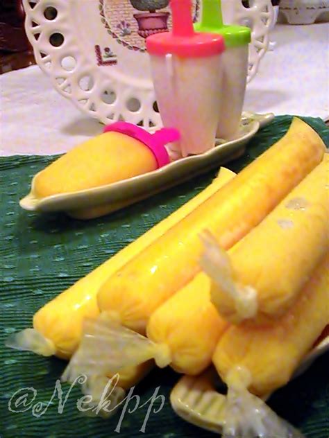 Tapiskan dan masukkan bancuhan tepung jagung ke dalam periuk. CeRok DaPoR NekPP: AIR BATU JAGUNG