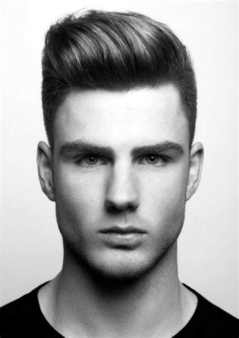 Yuvarlak yüz kıvırcık saç modelleri erkek. Havalı Gözüken Erkek Saç Modelleri 2017 | Men haircut ...