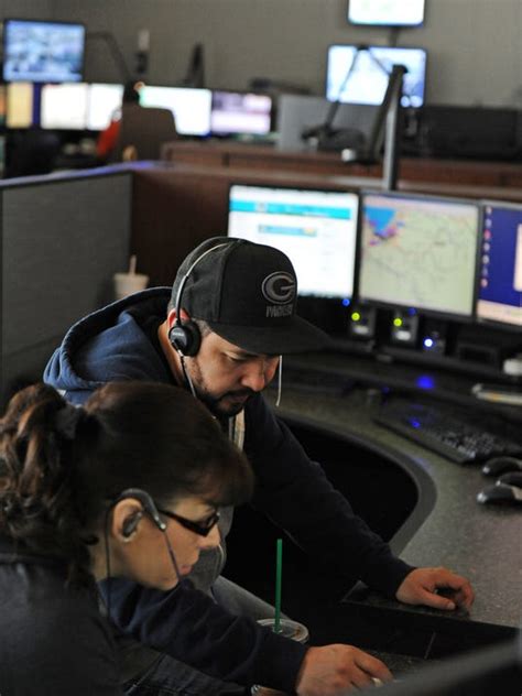The Challenging Job Of 911 Dispatcher
