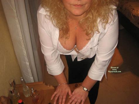 My Big Breasted Wife Showing Her Tits April 2007 Voyeur Web Hall