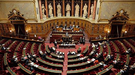 French Parliament Approves Emergency Aid Amid Energy Crisis