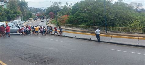 Enfoque Informativo Guerrero On Twitter Ultimahora Acapulco Bloquean La Carretera M Xico