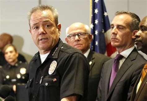 Lapd Officers Are Instructed To Collect Social Media Information On