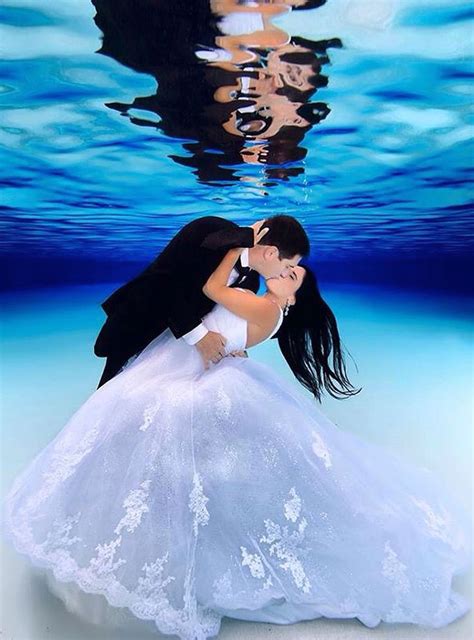 This Photographer Takes The Most Romantic Underwater Wedding Photos