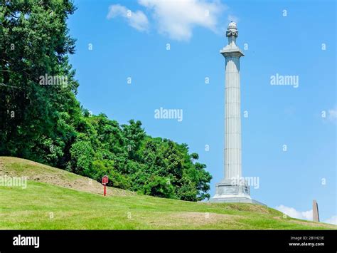 El Monumento Conmemorativo Del Estado De Luisiana En El Parque Militar Nacional De Vicksburg