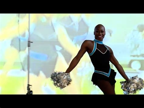 Who Is Justine Lindsay Meet Nfls First Trans Cheerleader