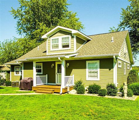 We hope you'll come by and meet our helpful team today. Cottage Rentals - Pat's Pontoon Services, LLC