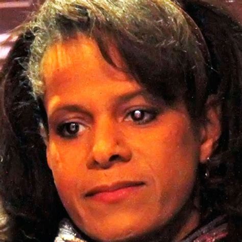 Last names of famous athletes that start with t? Debi Thomas - Athlete, Ice Skater - Biography