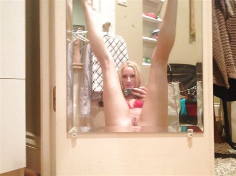 Milf Andrea Hot Selfie Pussy Feet Foot Ass Ayak Meme Am Free Download Nude Photo Gallery