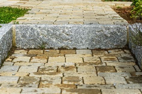 Mit langjähriger erfahrung, gepaart mit planerischer kompetenz und handwerklicher geschicklichkeit. Leistungen - CAS Galabau