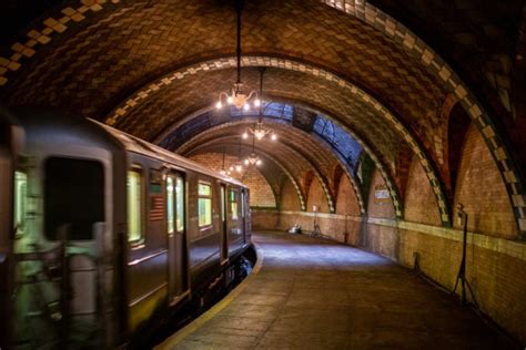 Here S Your Chance To See NYC S Dazzling Abandoned City Hall Station