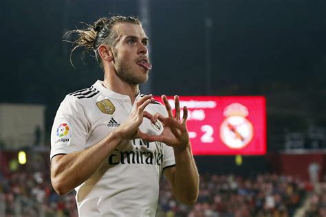 Gareth frank bale (born 16 july 1989) is a welsh professional footballer who plays as a winger for premier league club tottenham hotspur, on loan from real madrid of la liga. Gareth Bale Kind / Check out his latest detailed stats ...