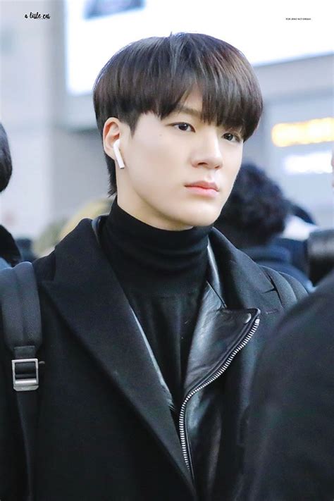Nct Dreams Jeno In All Black Will Make Your Heart Race Koreaboo