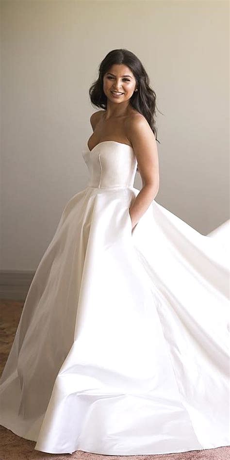 Simple Wedding Dresses 27 Best Looks Expert Tips And Faqs Elegant