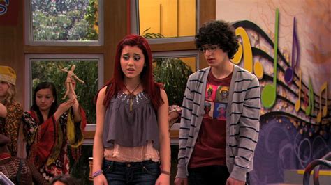 Victorious 1x04 The Birthweek Song Cat And Robbie Image 23335277