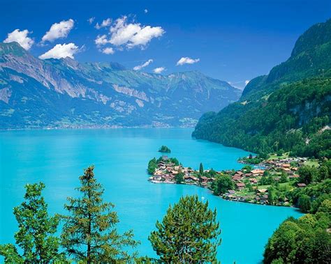 Beautiful Views Of Lake Brienz In Switzerland There Isnt A More