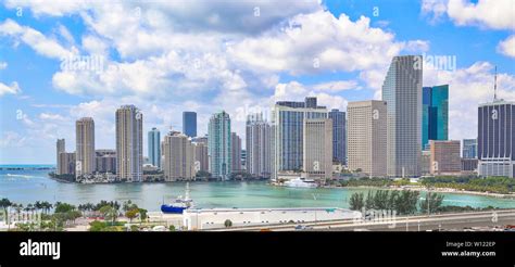 Florida Scenic Miami Harbor On A Bright Sunny Day Stock Photo Alamy