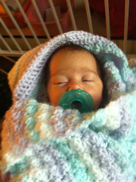 Not My Nanas Crochet Crochet Hooded Baby Blanket Free Pattern