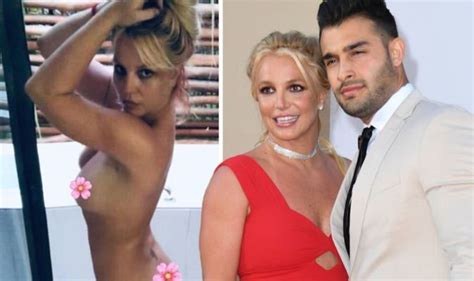 Britney Spears Fiance Vows To Take Care Of Her After Totally Nude Posts Spark Concern