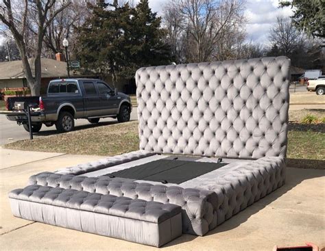 Tufted Velvet Platform Bed King Extra Large Wide Bed Diamond Tufted Bed