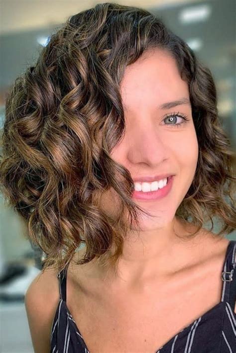 Top Image Short Hairstyles With Curly Hair Thptnganamst Edu Vn