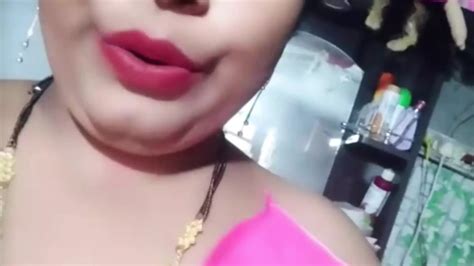 bhabhi seksi india dengan buah dada besar mengurut puting tembam ketat ketat kendur xhamster