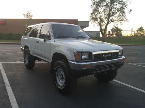 The most accurate 1990 toyota 4runners mpg estimates based on real world results of 178 thousand miles driven in 24 toyota 4runners. TOYOTA 4Runner 1990 2 Door White 4WD Forerunner Truck - Manual 3.0L V6 - Classic Toyota 4Runner ...